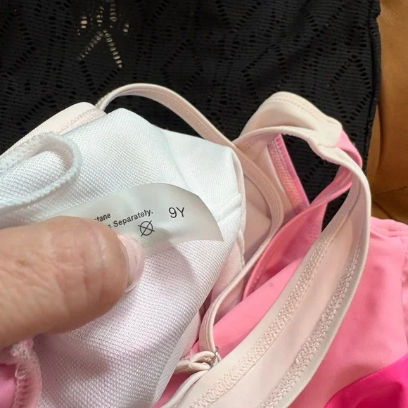 Bundle of swimsuit plus coverup. - Picture 5 of 8